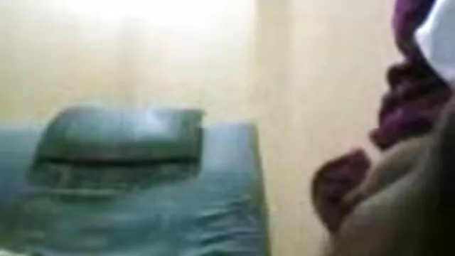 खूबसूरत किशोरों की देवी एक परिपक्व मुर्गा के साथ उसके पिताजी मुद्दों को हल करता हिंदी में सेक्सी मूवी पिक्चर है