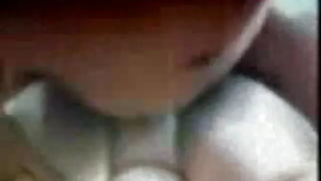 खूबसूरत बेब उसके पैरों फैलता है बिस्तर हिंदी सेक्सी हिंदी मूवी पर