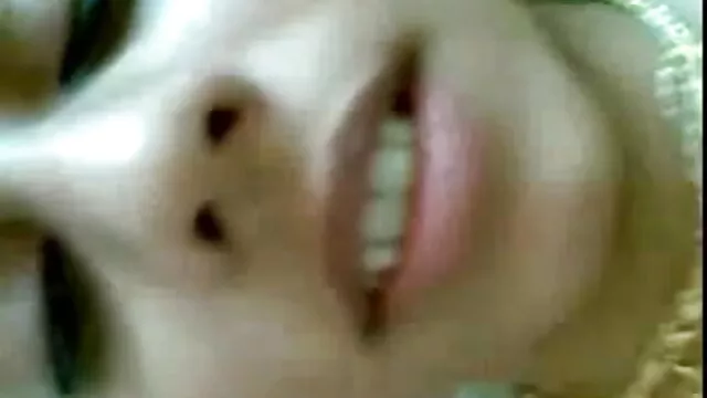 दाढ़ी वाले धनुष पिताजी अपने बड़े मुर्गा चूसा हो हिंदी सेक्सी मूवी की जाता है