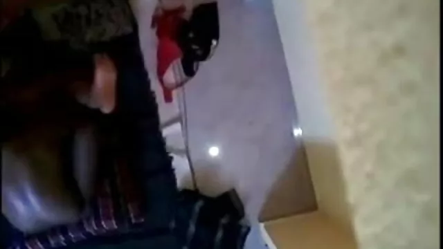 जापानी पत्नी कैम पर सेक्स पसंद करती है सेक्सी मूवी हिंदी मूवी