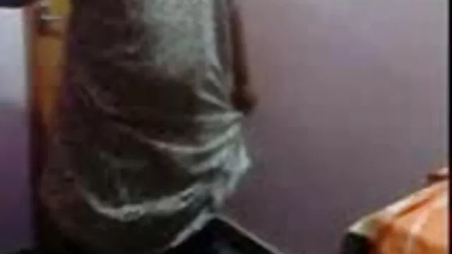 वह एक अच्छा मुर्गा चूसने देसी सेक्सी हिंदी मूवी वाला