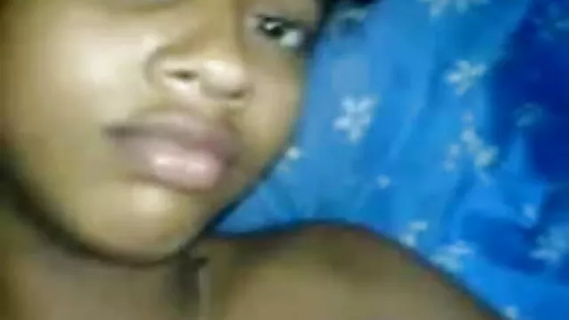 बार में मूवी सेक्सी हिंदी पिक्चर दर्शकों पर फुहार!