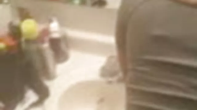 एशियाई सेक्स डायरी - एशियाई, यादृच्छिक सफेद आदमी मिलता है और भव्य किशोरों चूसने हिंदी मूवी सेक्स वाली हो जाता है