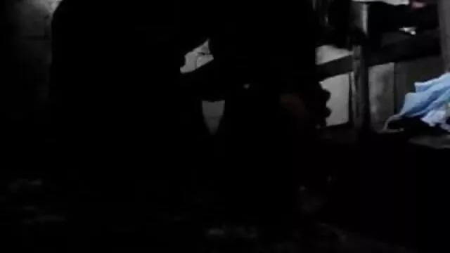 सुंदर किशोरों हिंदी सेक्सी मूवी चलने वाली की लड़की के साथ एक गंदा पंप