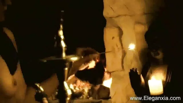 स्लिम Tranny बाबी Aydal पुरुष मांसलता के हिंदी सेक्स मूवी पिक्चर रूप में वह एक dildo