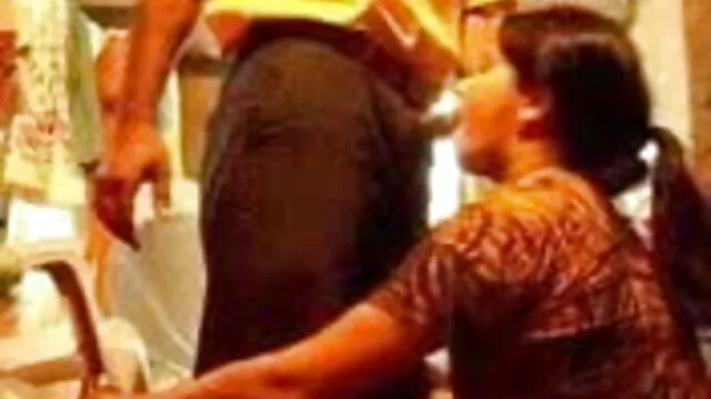 गलफुल्ला फूहड़ मुर्गा पर हिंदी सेक्सी हॉट मूवी सवारी