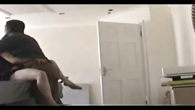 नकली पुलिस-उसकी पुलिस हिंदी मूवी सेक्स वाली वर्दी महिलाओं से प्यार है