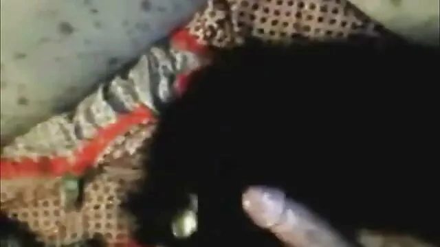 समलैंगिक दो लोभी संभोग सुख एक ही समय हिंदी सेक्सी मूवी फिल्म में