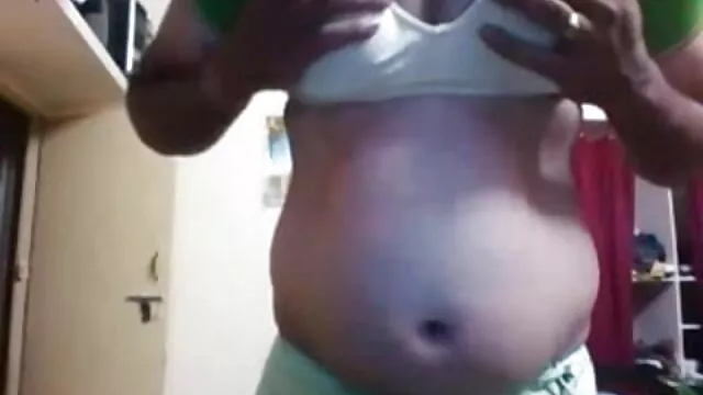 आदमी उसे मिलता है हिंदी सेक्सी मूवी फिल्म