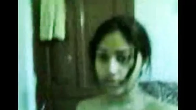 फैमिलीस्ट्रोक्स-सींग हिंदी में सेक्सी मूवी हिंदी का बना हुआ चाची से पता चलता है कि वह जानता है कि कैसे बकवास करना है