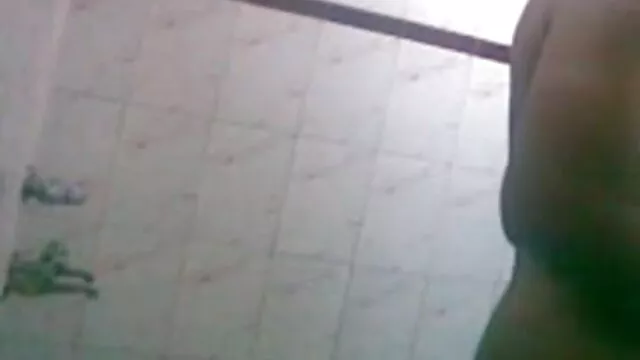 एक खुश बूढ़े आदमी बह मूवी सेक्सी हिंदी में रही है