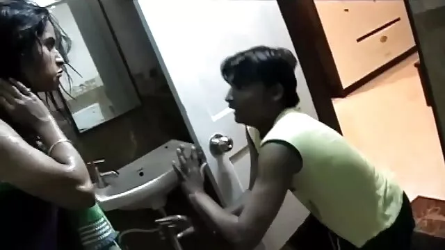 कोमाची तेल से सना हुआ डिब्बे है हिंदी सेक्सी मूवी हिंदी सेक्सी पिक्चर और मैं मुर्गा हो जाता है