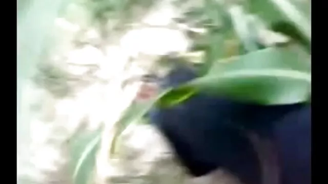 बिस्तर पर पहने मोज़ा और ऊँची हिंदी मूवी सेक्सी पिक्चर एड़ी के जूते