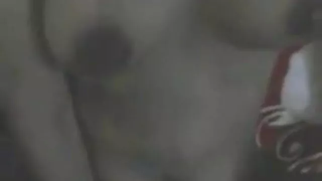 मोटी लड़की सार्वजनिक गुम्मट में गड़बड़ हो जाता हिंदी में सेक्सी मूवी है