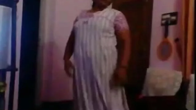 मेरी प्रेमिका की सवारी हिंदी मूवी सेक्सी फुल मुझे! पहला वीडियो!