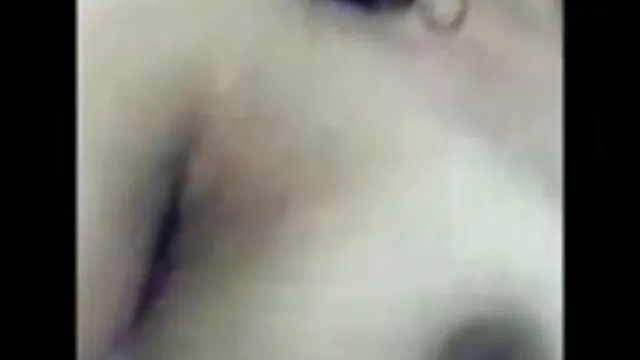 गर्म हिंदी मूवी सेक्सी बफ बालों बिल्ली हाथ नौकरी देता है!