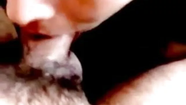 सुनहरे मूवी सेक्सी हिंदी में बालों वाली, पहने रोलर स्केट्स